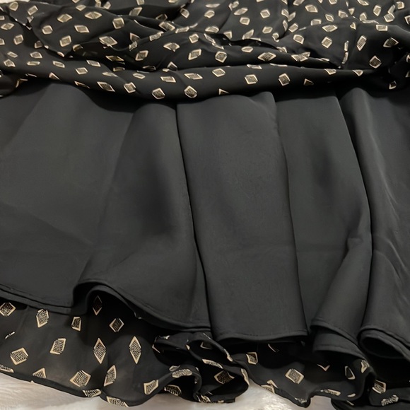 Jones New York Collection vintage petite silk skirt - Picture 4 of 4